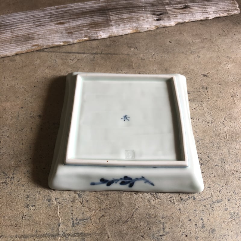 陶房青　野ばら　角皿　大皿　1枚 波佐見焼・陶房青】野ばら 角皿（大） - 普段使いの和食器通販