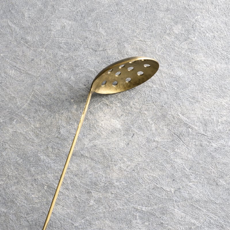 新潟燕 真鍮槌目入 手打ちお玉（穴明） | MatsuBokkuri