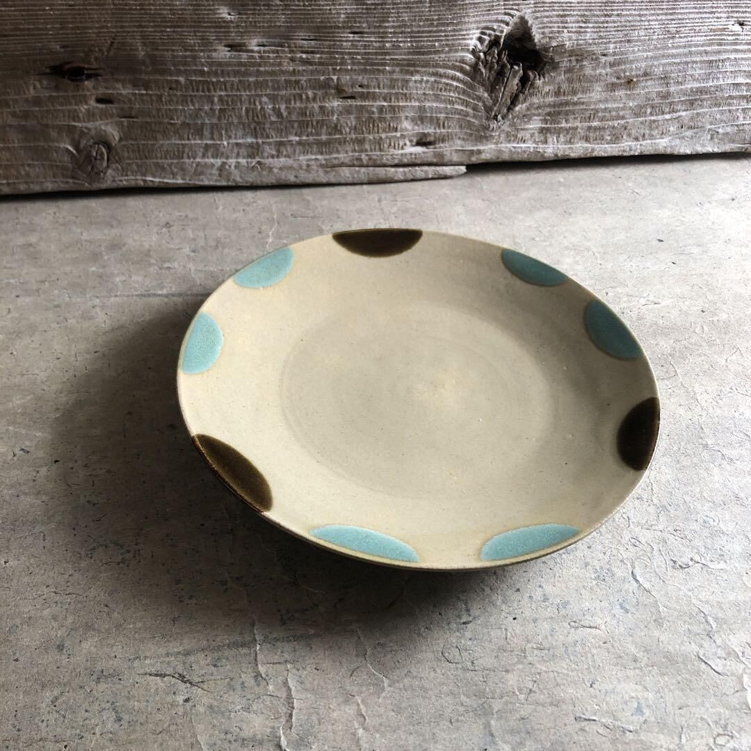 益子焼 大皿 陶器. 平皿（益子焼・ライダー）8寸