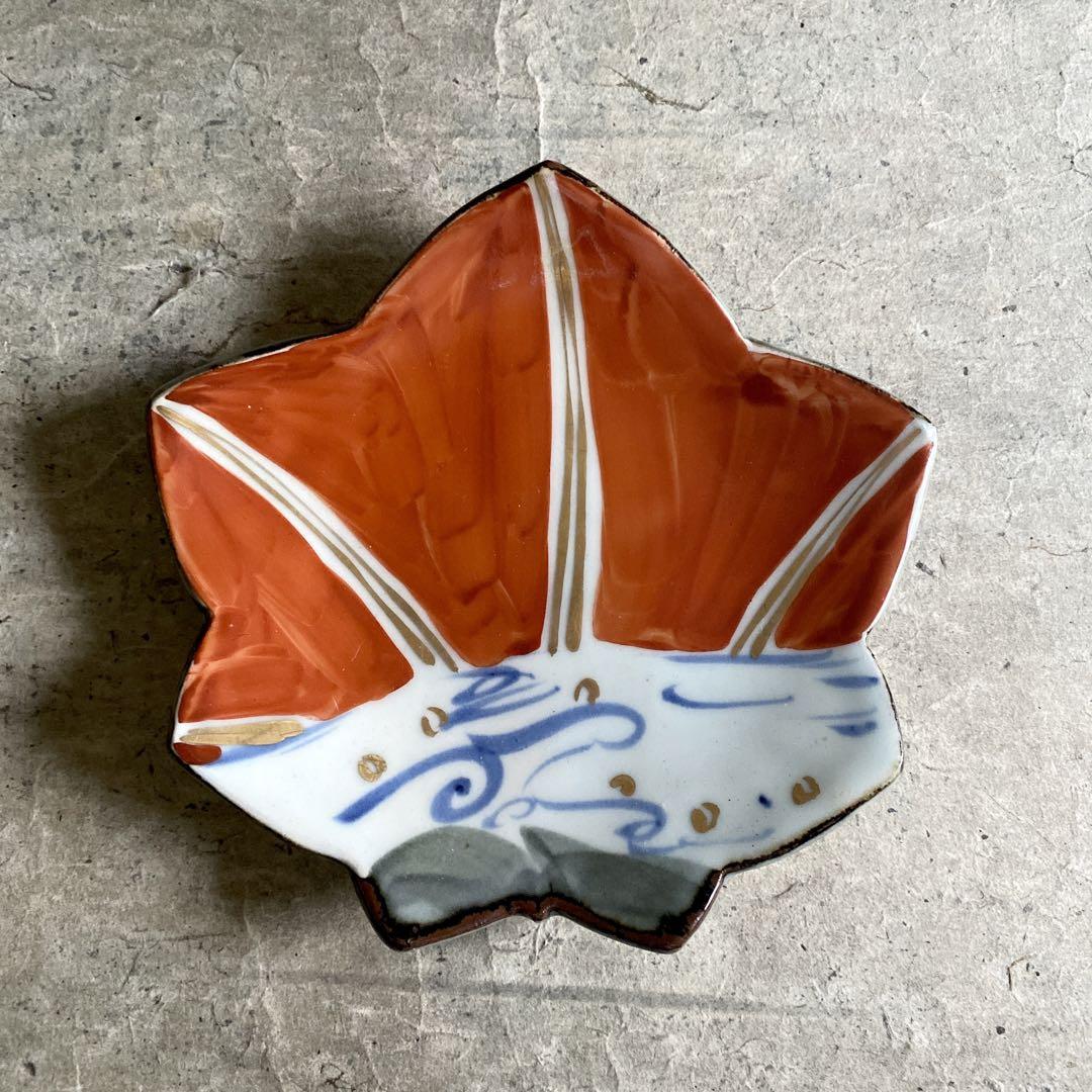 骨董　アンティーク　青磁色絵　紅葉文様　五寸皿　丸皿　竜田川　箱付き 川合孝知 | 色絵五寸皿 青地白花 - コハルアン