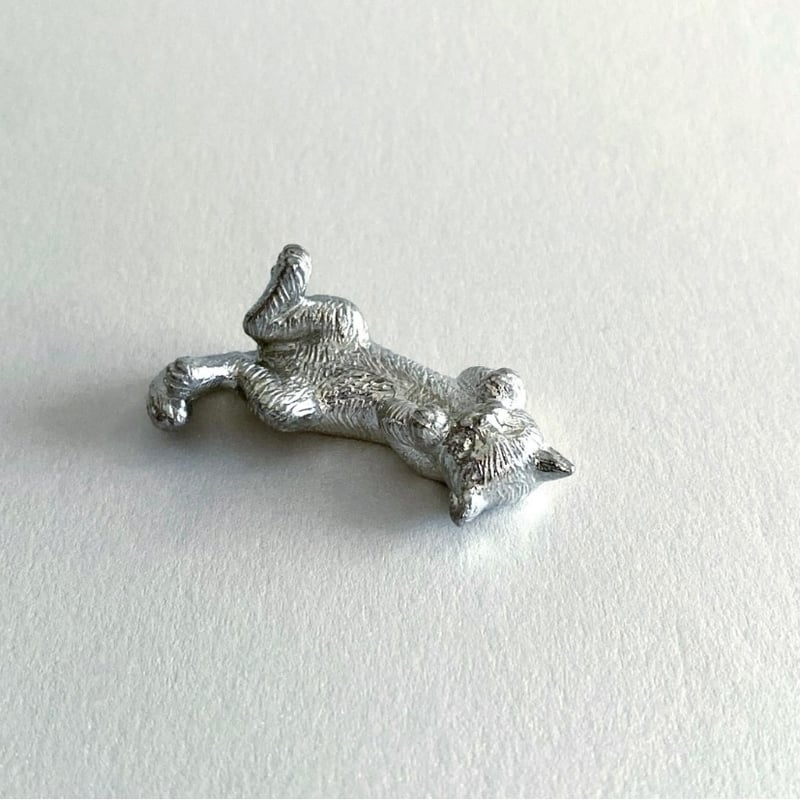 atrie_y 太田祐輔 錫製猫の箸置 「おひるね」 | MatsuBokkuri