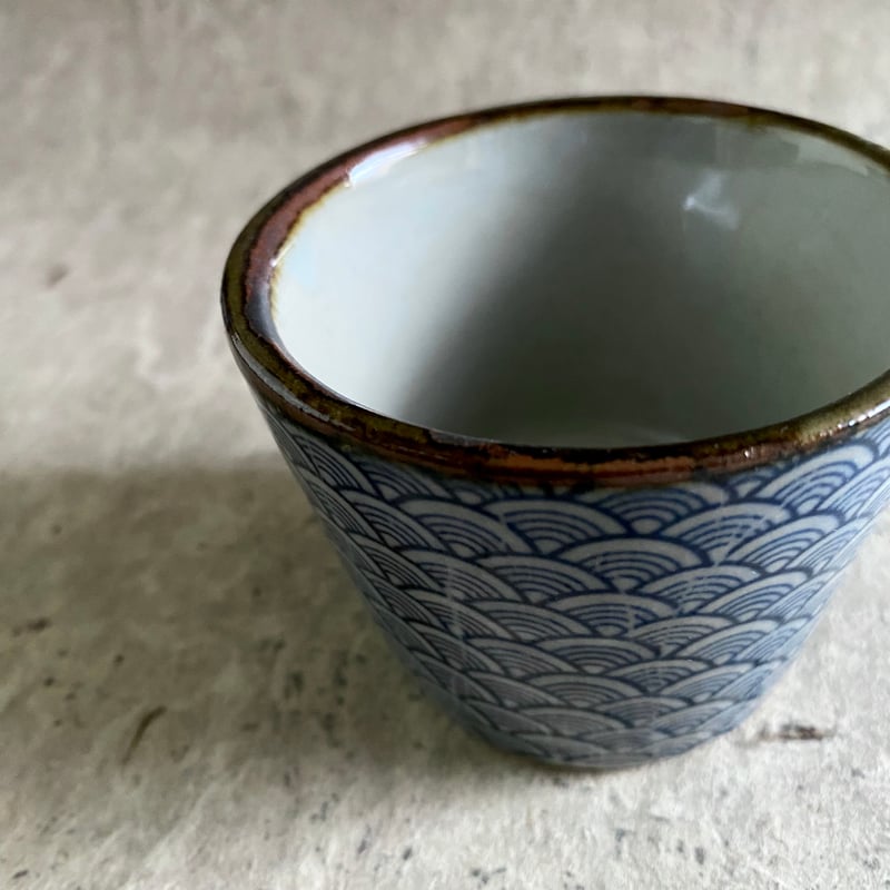 美濃焼 縞吉窯 古染青海波模様 蕎麦猪口 | MatsuBokkuri