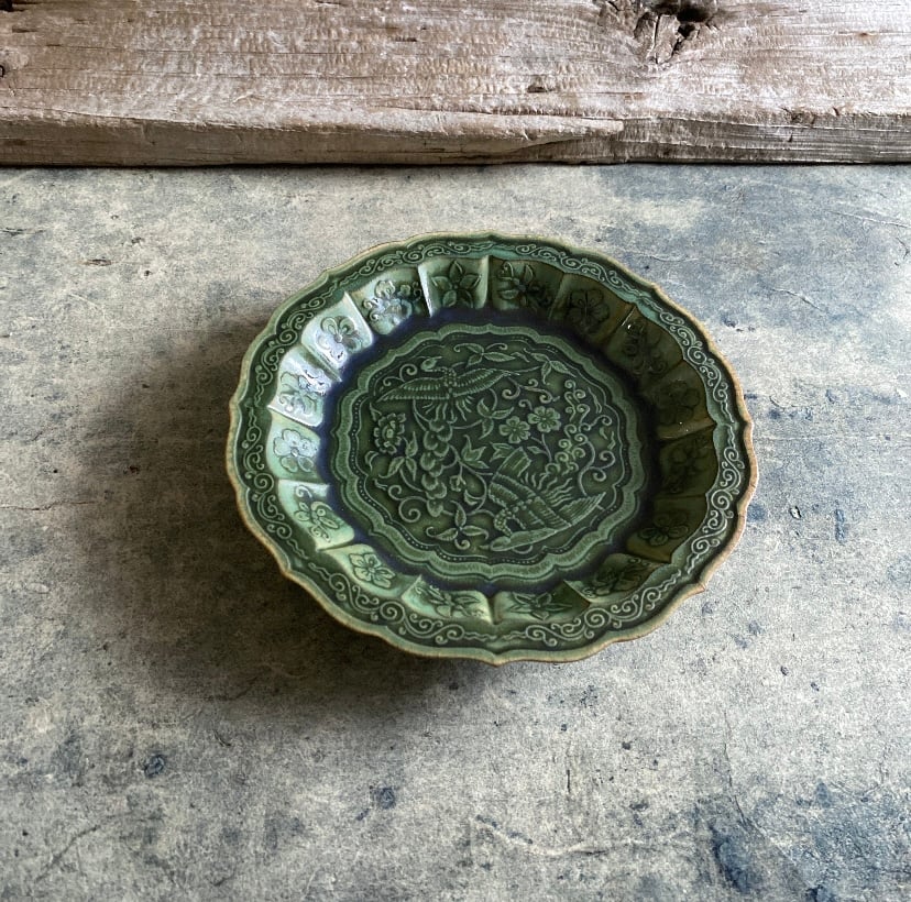 有田焼 福泉窯 織部還元花鳥彫5寸皿 | MatsuBokkuri