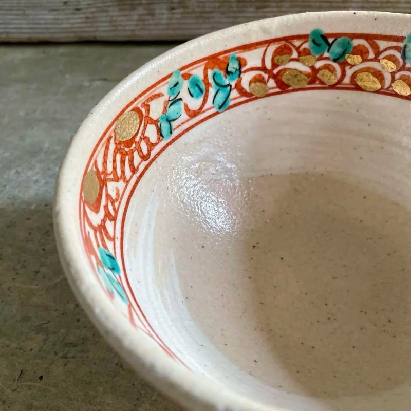 橿原國 細密狩猟更紗紋 変円形 鉢 手描き彩色 作家物 共箱(K-A755) 🔶SALE🔶岐阜 秀峰窯中垣連次 金彩間取り粉引赤絵多用鉢 | MatsuBokkuri