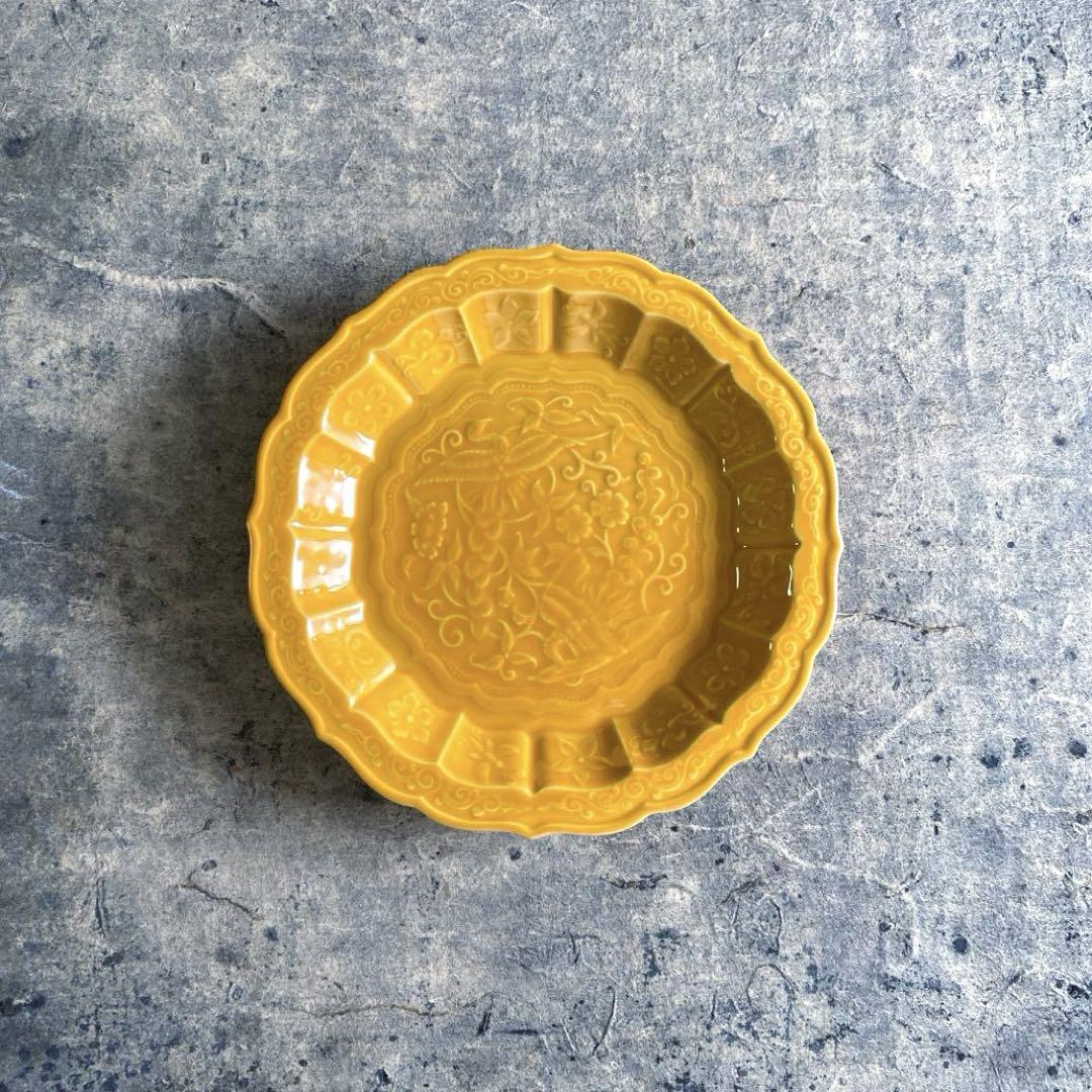 有田焼 福泉窯 黄交跡花鳥彫5寸皿 | MatsuBokkuri