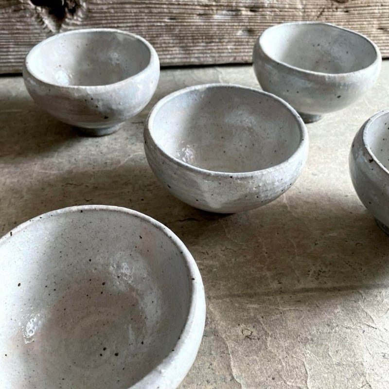 美濃焼 兵山窯 粉引波渕高台碗 | MatsuBokkuri