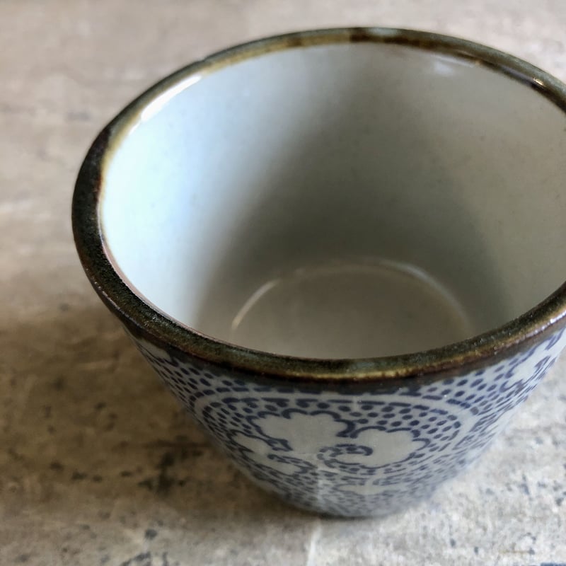 美濃焼 縞吉窯 古染わらび唐草蕎麦猪口 | MatsuBokkuri