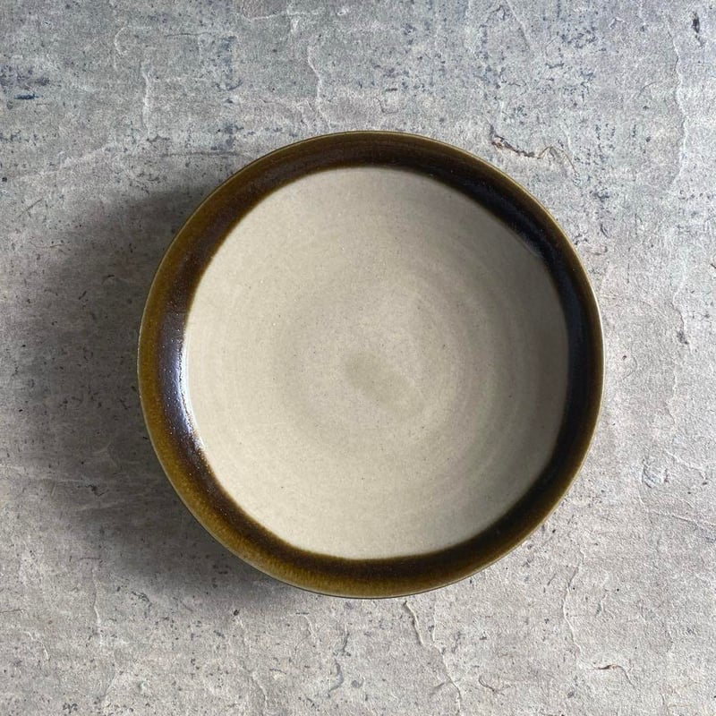 益子焼 皮くじら5寸丸皿 | MatsuBokkuri