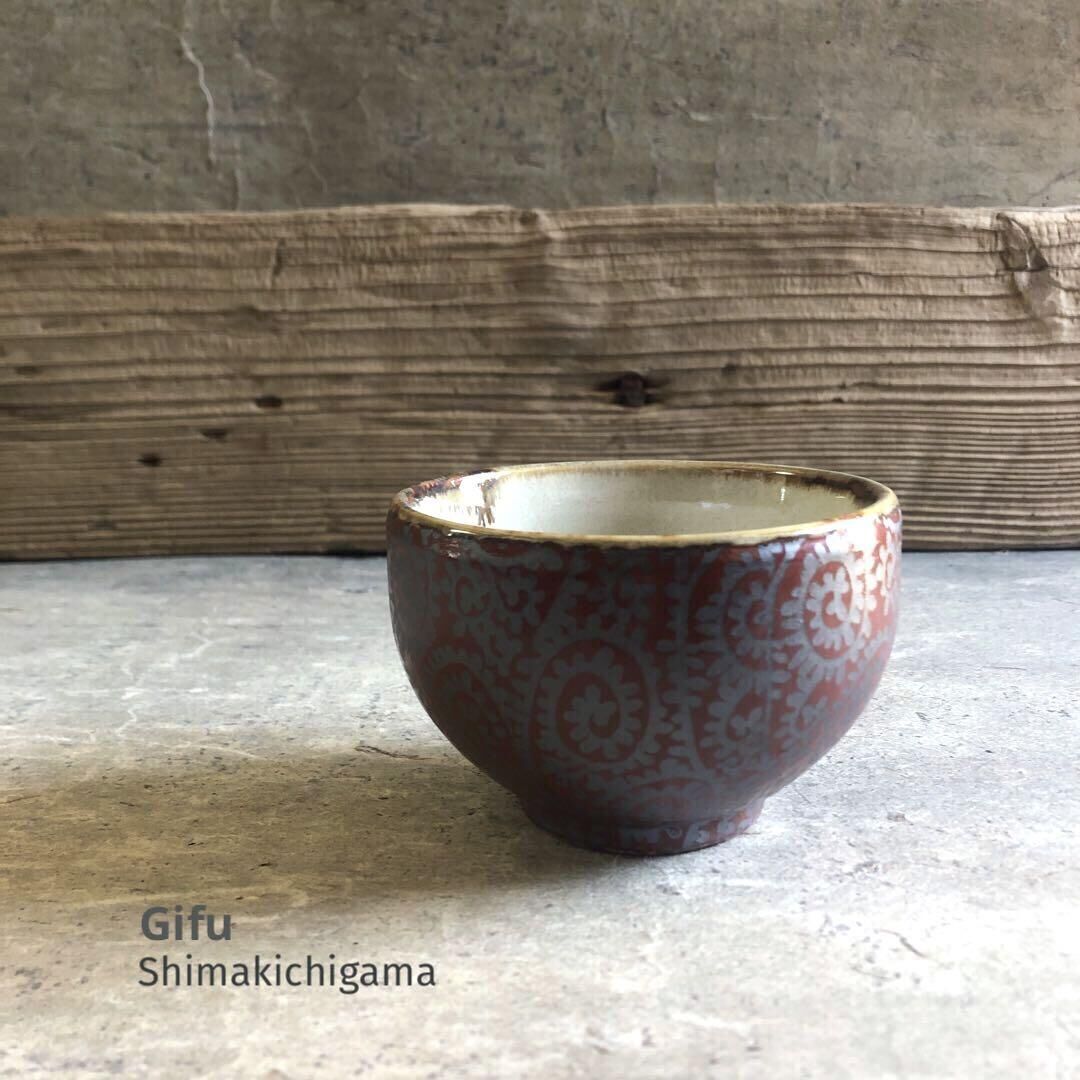 美濃焼 赤楽銀彩タコ唐草 姫小丼 | MatsuBokkuri
