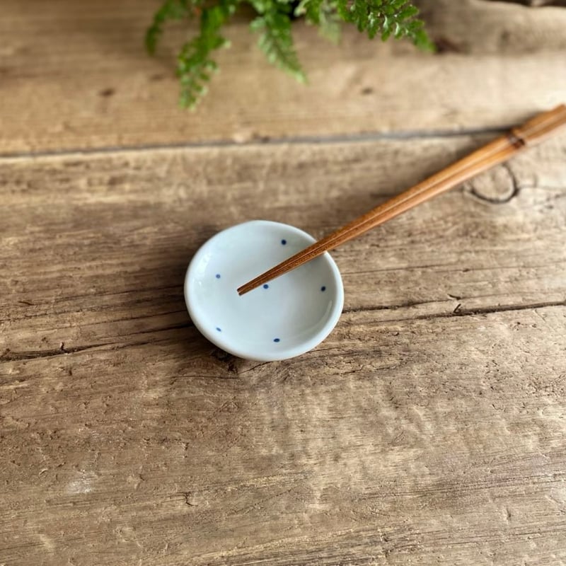 波佐見焼 康創窯 豆皿 お手塩皿（染付水玉） | MatsuBokkuri