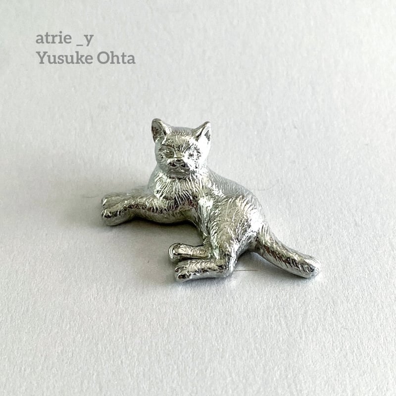 atrie_y 太田祐輔 錫製猫の箸置 「おすまし」 | MatsuBokkuri