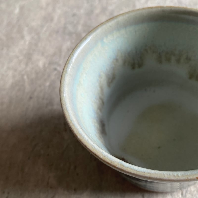 益子焼　糠白釉青掛流蕎麦猪口 益子焼 糠呉須椿蕎麦猪口 | MatsuBokkuri