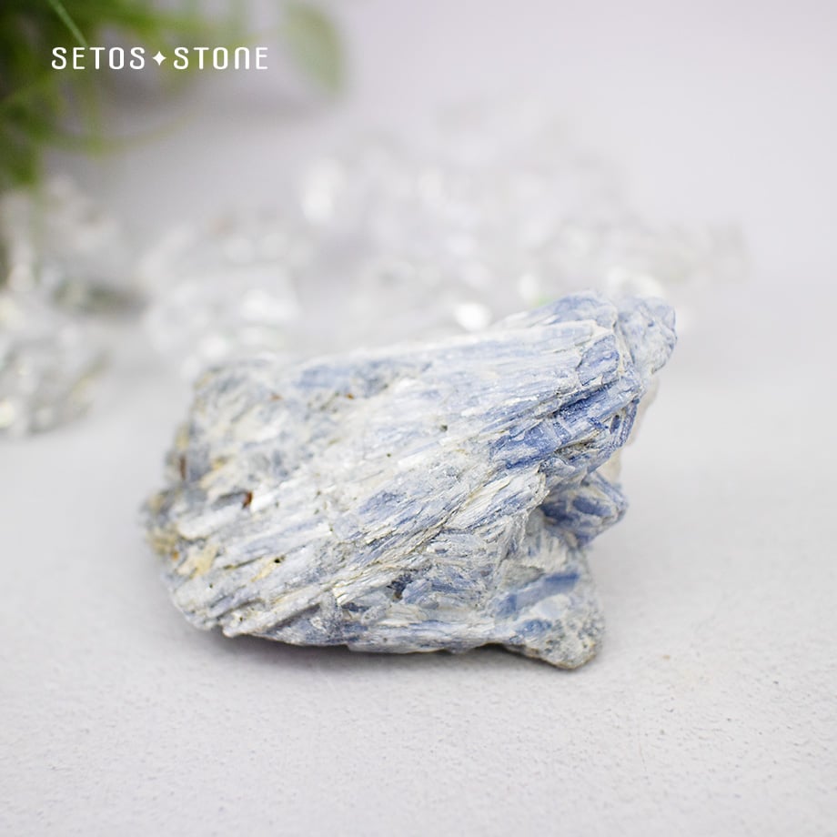 カイヤナイト原石【天然石】（カヤナイト 藍晶石 kyanite）30g