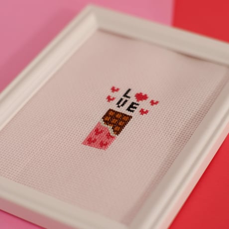 『Love＆hert』のクロスステッチ図案｜ポコアポコのバレンタインプレゼント