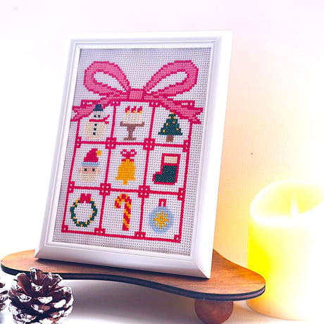 クロスステッチ刺繍のダウンロード図案　クリスマスの魔法・クロスステッチBOX　クロスステッチチャート