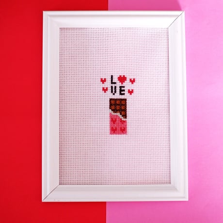 『Love＆hert』のクロスステッチ図案｜ポコアポコのバレンタインプレゼント