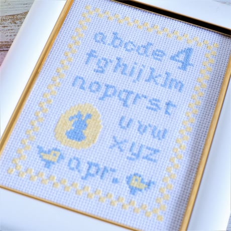 クロスステッチDL図案「季節を感じるクロスステッチサンプラー」4月ひよことうさぎ　刺繍図案cross-stitch pattern