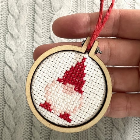 4点セット　クロスステッチで作る刺繍のオーナメント　『刺繍のクリスマス飾り』