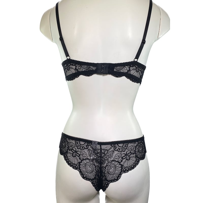 レース装飾ショーツ3点セット　サイズ　E Q3 人気No.1 総レースブラショーツ・Tバック3点セット [サイズ:A70/