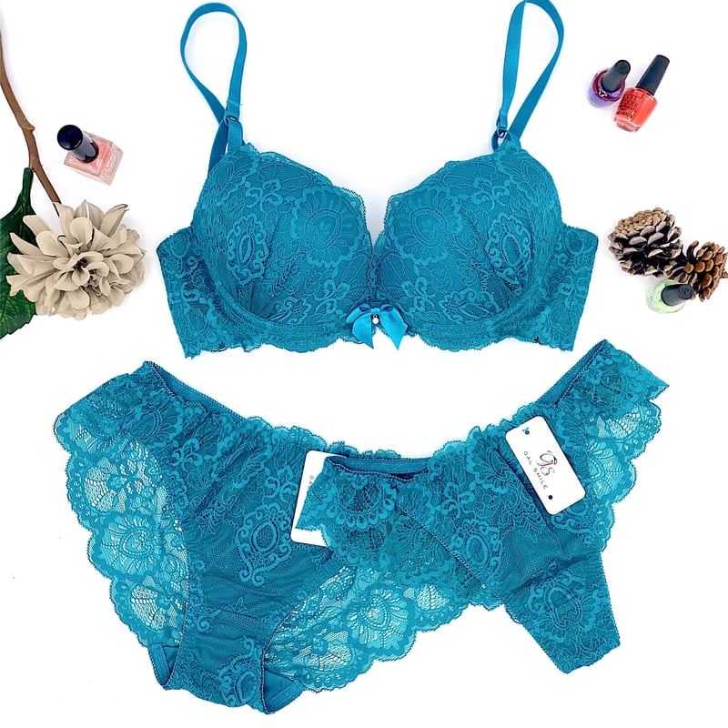 上品なストレッチレース 総レースブラショーツ・Tバック3点セット