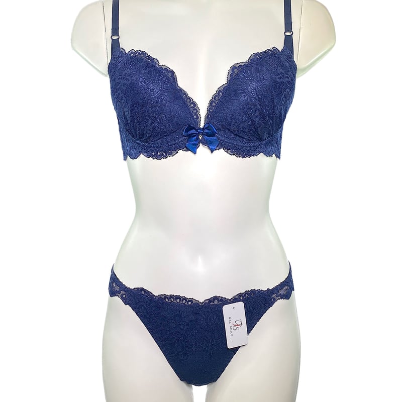 上品なストレッチレース 総レースブラショーツ・Tバック3点セット