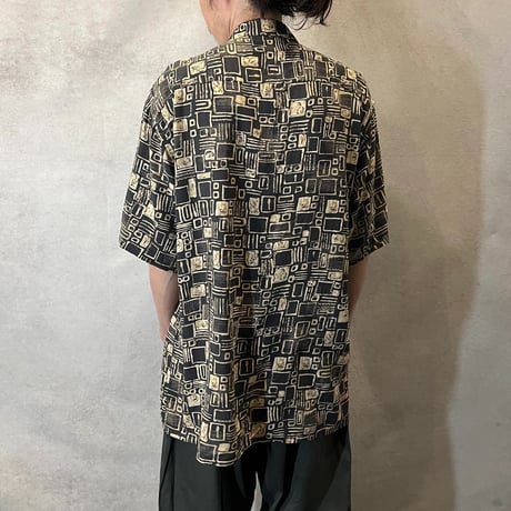 柄シャツ