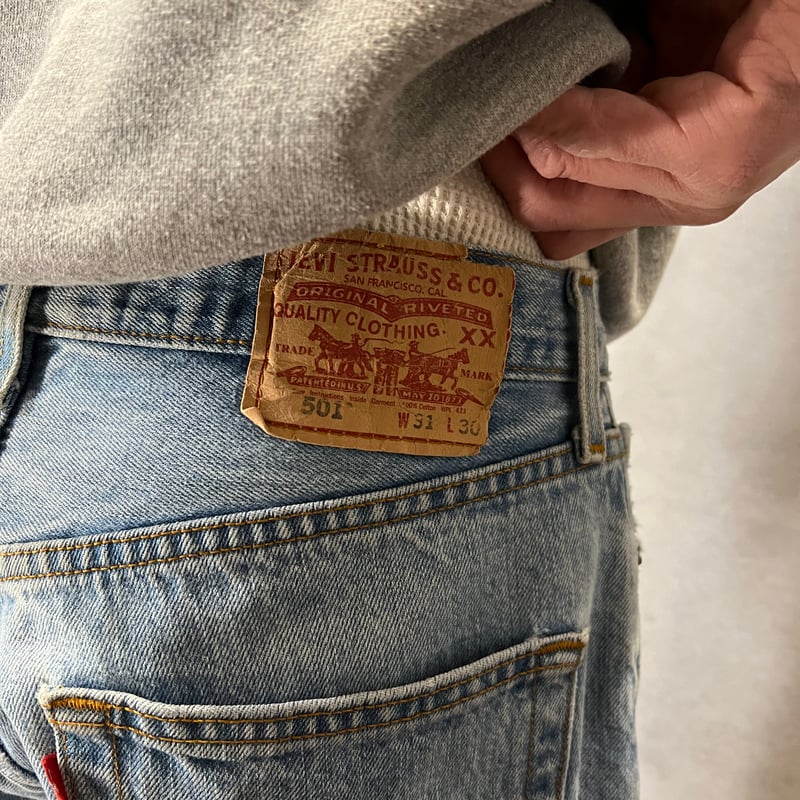 Levis 501 デニムパンツ(W31 L30) | haRe Levis 501 デニムパンツ(W31 L30) | haRe