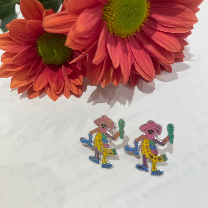 Silver925【踊る骸骨】ピアス | メキシコ雑貨&シルバーアクセサリー