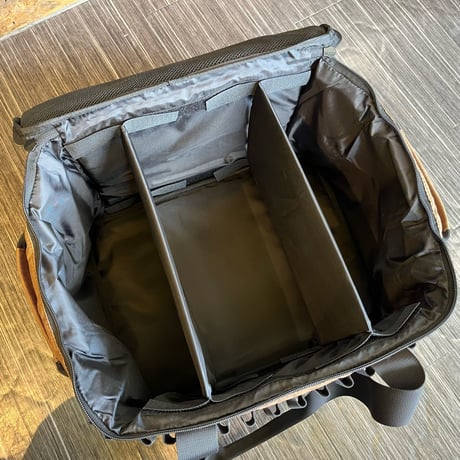 GEAR CONTAINER