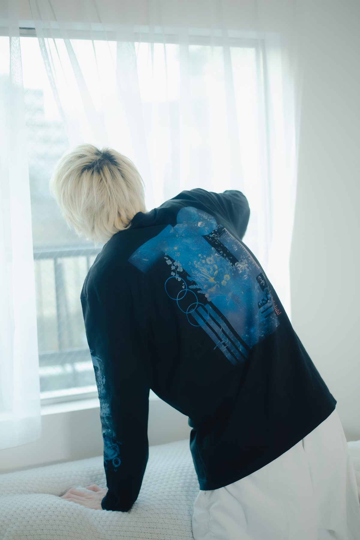 Re:birth blue ロンT（ブラック） | おいしくるメロンパン Online Shop