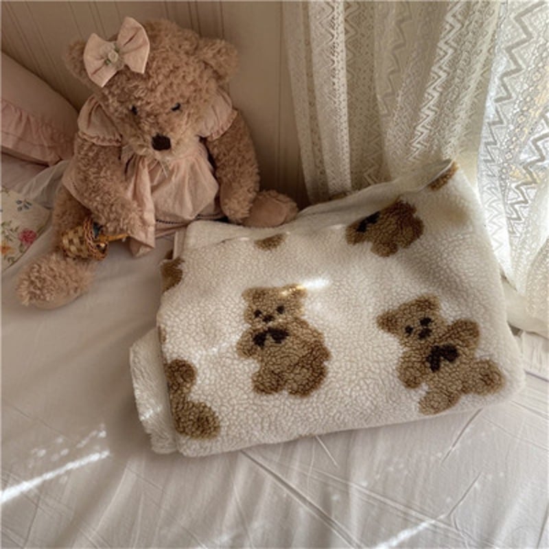 即納】【再入荷】くまさんひざ掛け ミニ毛布 | Cloche Room