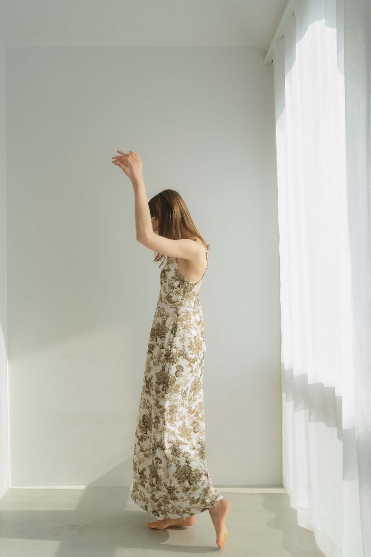 Back strap Long Dress | few,