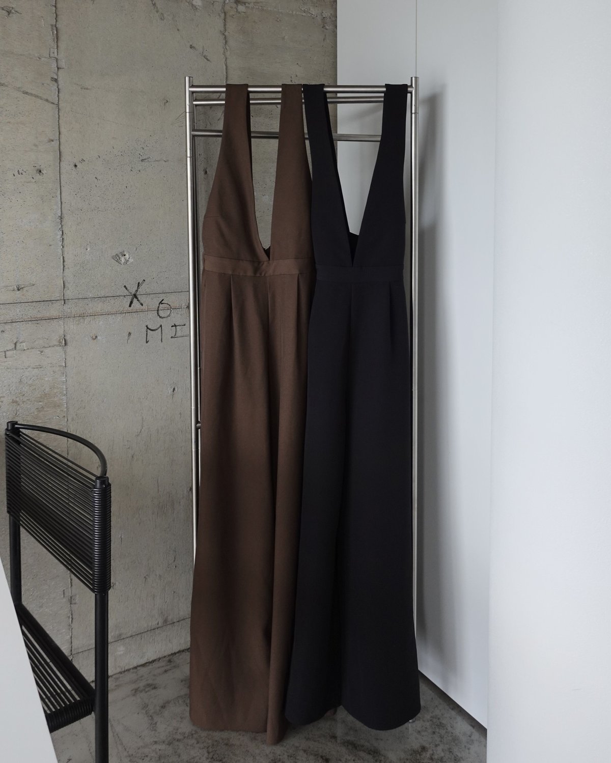 few, バッククロスオールインワン