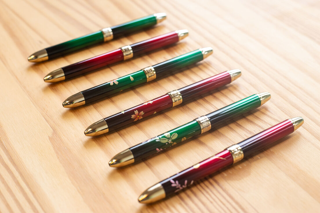 玉虫塗複合ボールペン金軸 緑 蒔絵 萩 | 玉虫塗ショップ 公式