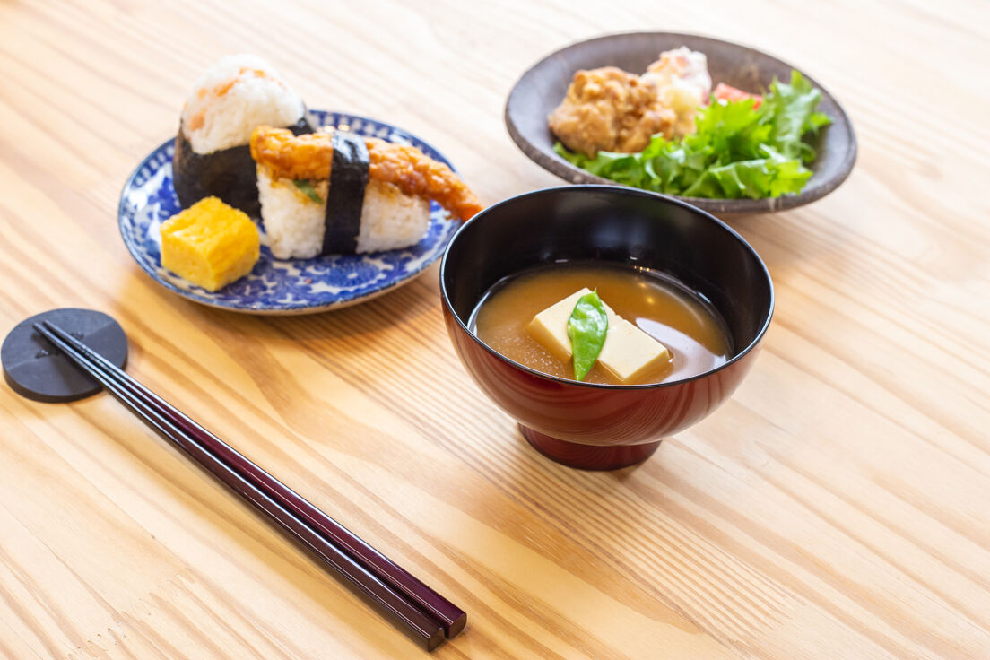 東北工芸製作所 玉虫塗 椀2点セット 木箱付き（未使用） 東北工芸製作所 玉虫塗 椀2点セット 木箱付き（未使用） - メルカリ