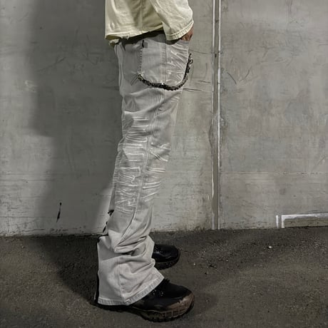 Flare painted skewer chain jeans (white)