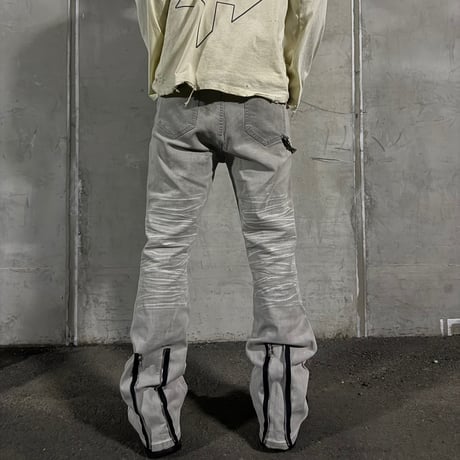 Flare painted skewer chain jeans (white)