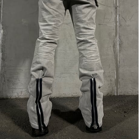 Flare painted skewer chain jeans (white)