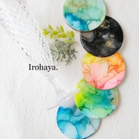 アートが流れる彩りコースター