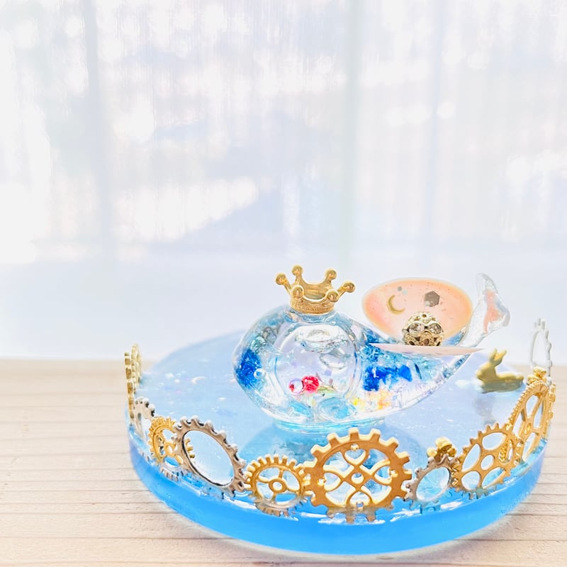 潤う手乗り桜貝クジラ〜琉球の彩 スノードーム〜 | irohaya.