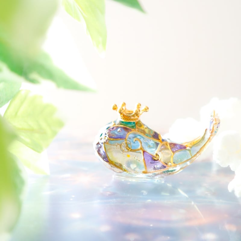 ステンドグラス風手乗りクジラ〜光の標本〜 | irohaya.