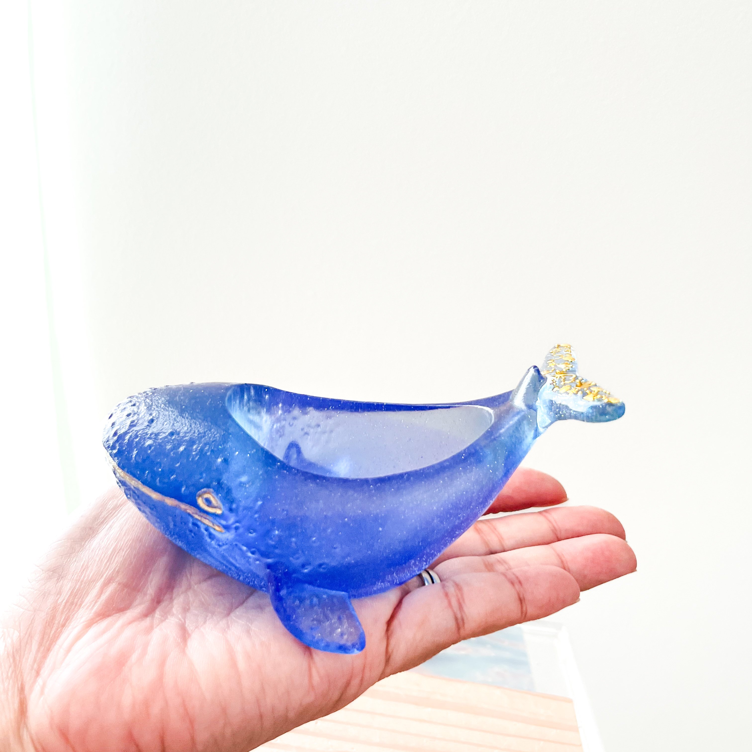 【バカラ】ブルーの親子クジラ の置物 ★美品★ ☆9/27 21:00〜 抽選販売☆クジラのカラフル小物入れ【ブルー】 | irohaya.