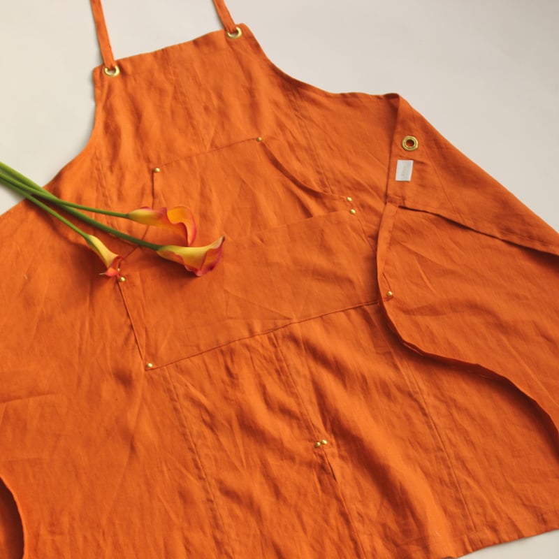 Eyelet switching apron】Orange | Rinyu