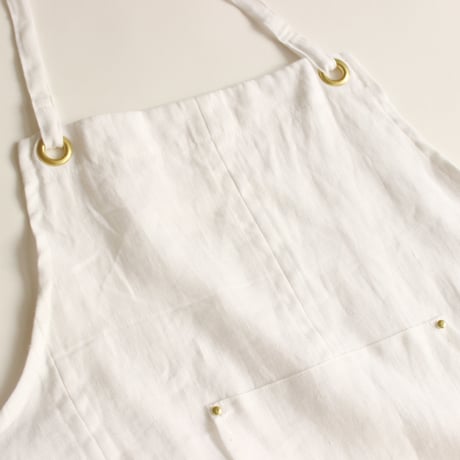 【Eyelet switching apron】White