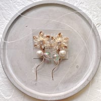 ［earring］gold flower