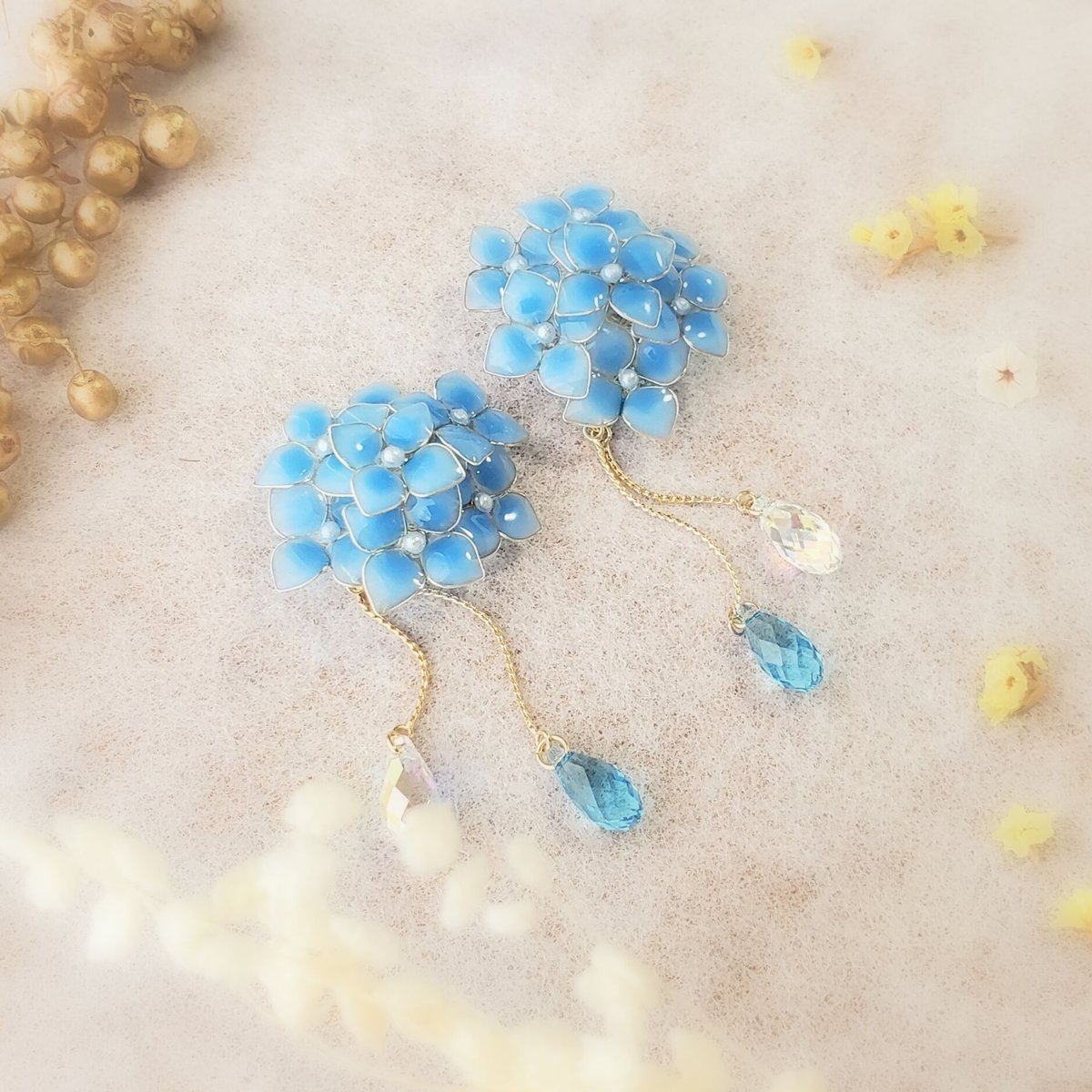雨の雫と紫陽花のピアス / イヤリング | Minorino Flower Jewelry