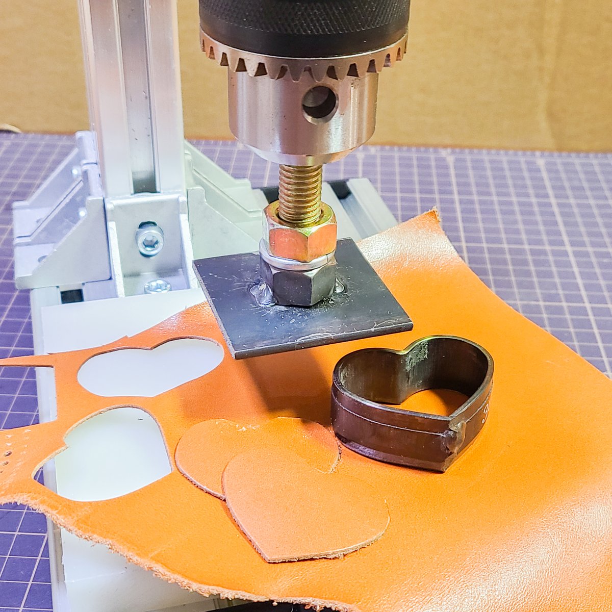 汎用菱目打ち ハンドプレス機 & レザークラフト工具スタート 汎用菱目打ち ハンドプレス機 & レザークラフト工具スタート