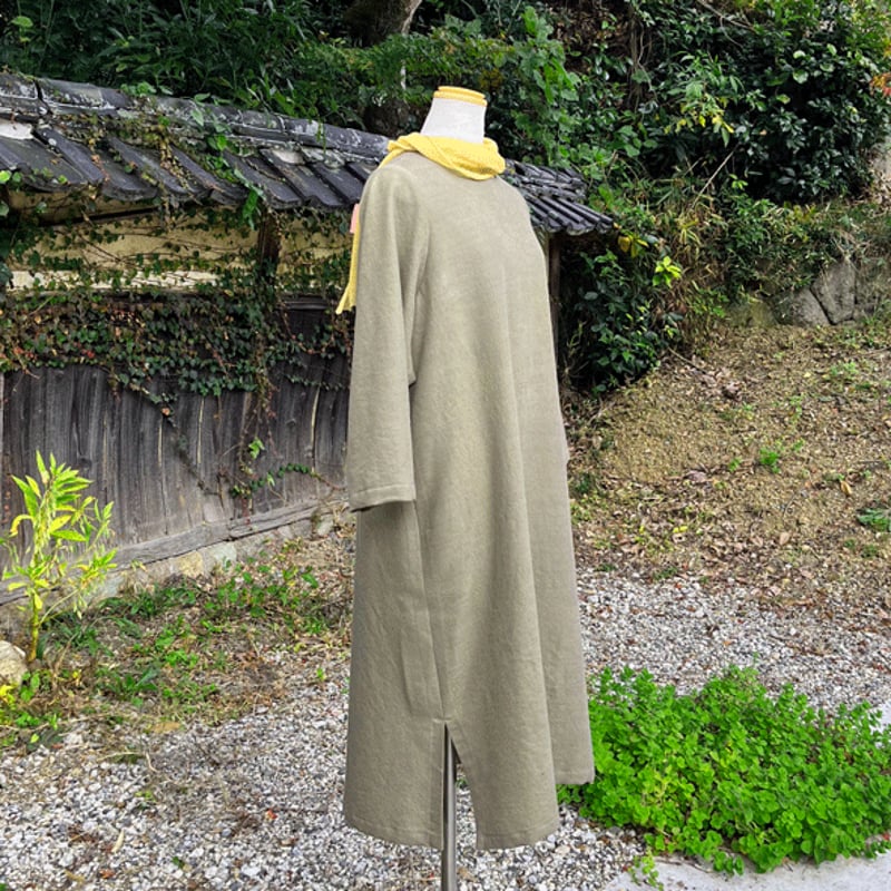 shoku 草木染めワンピースコートラオス布黄緑寄りの抹茶色系新品