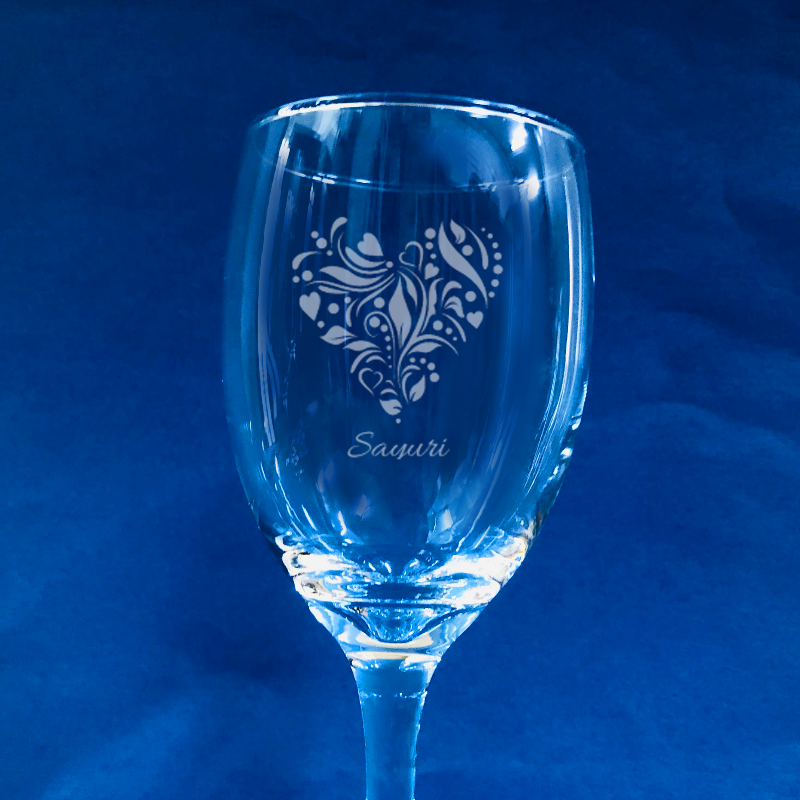 名前入り】ハートワイングラス | ガラスアート工房T.O.C｜名入れ