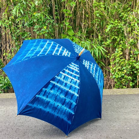 絞り藍染め　おしゃれな日傘